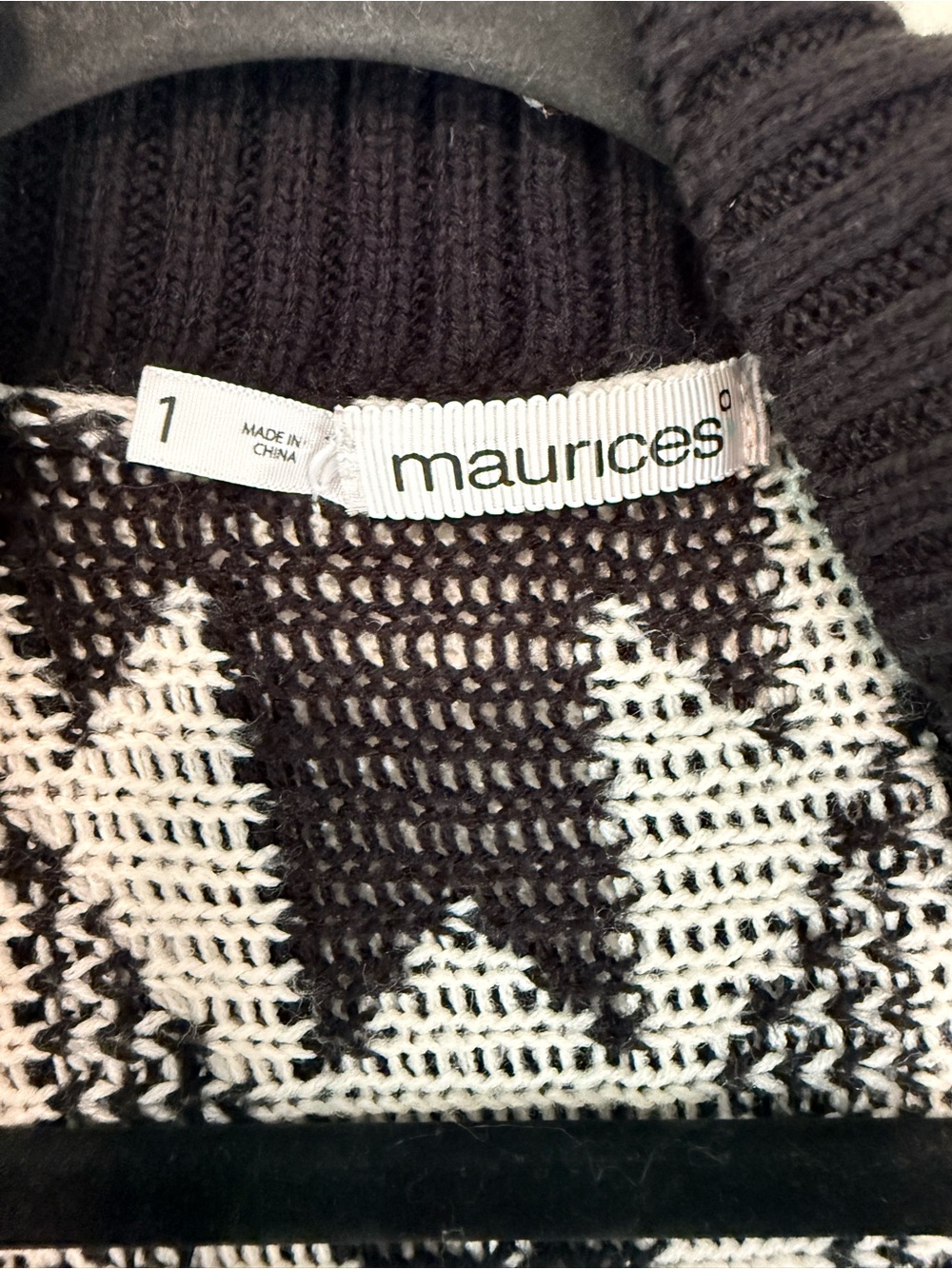 Maurices Black White Aztec Open Front Cardigan Sweater Size 1 M L Boho - Picture 4 of 9
